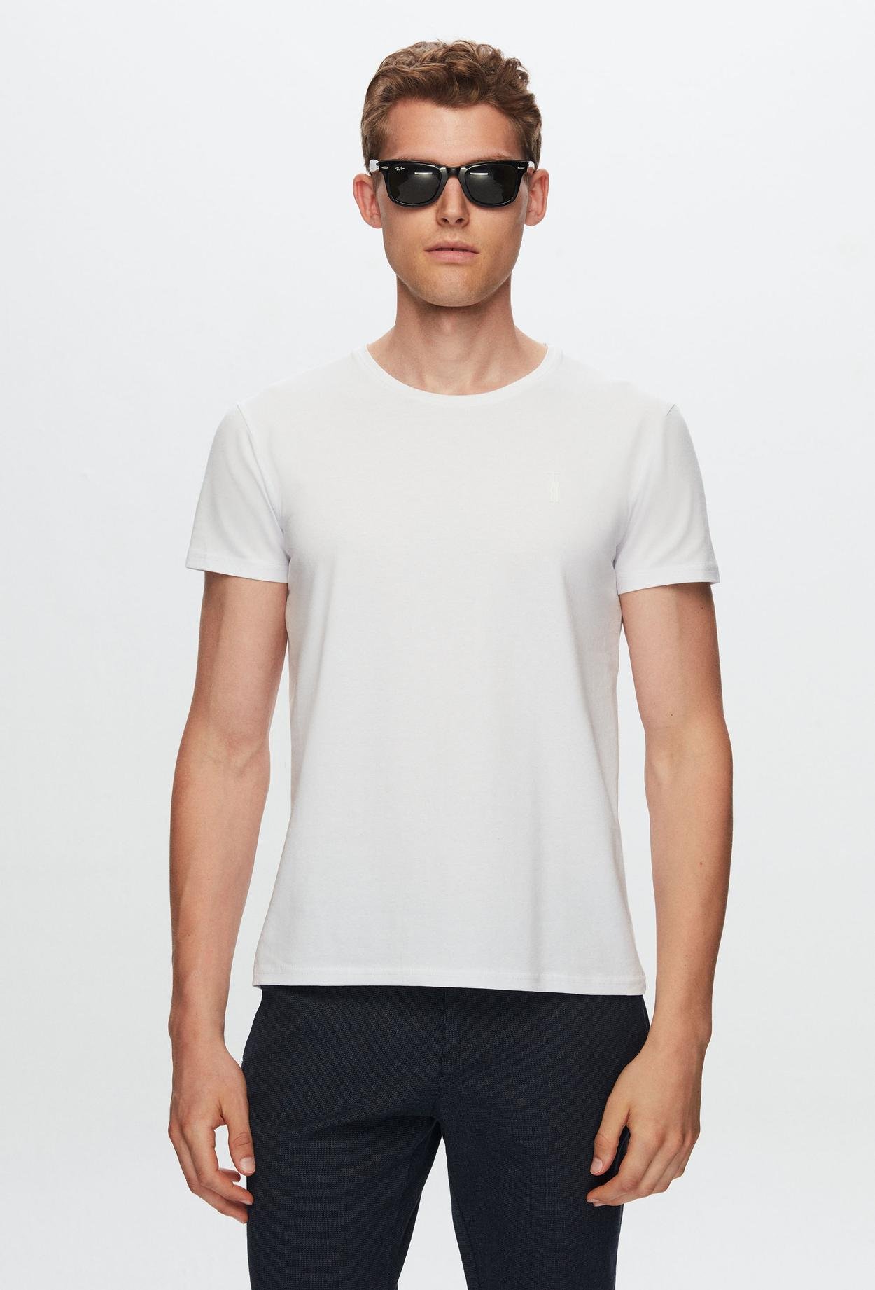 Twn Slim Fit Beyaz Düz Örgü Twn Logo Baskılı Strech Pamuklu T-Shirt