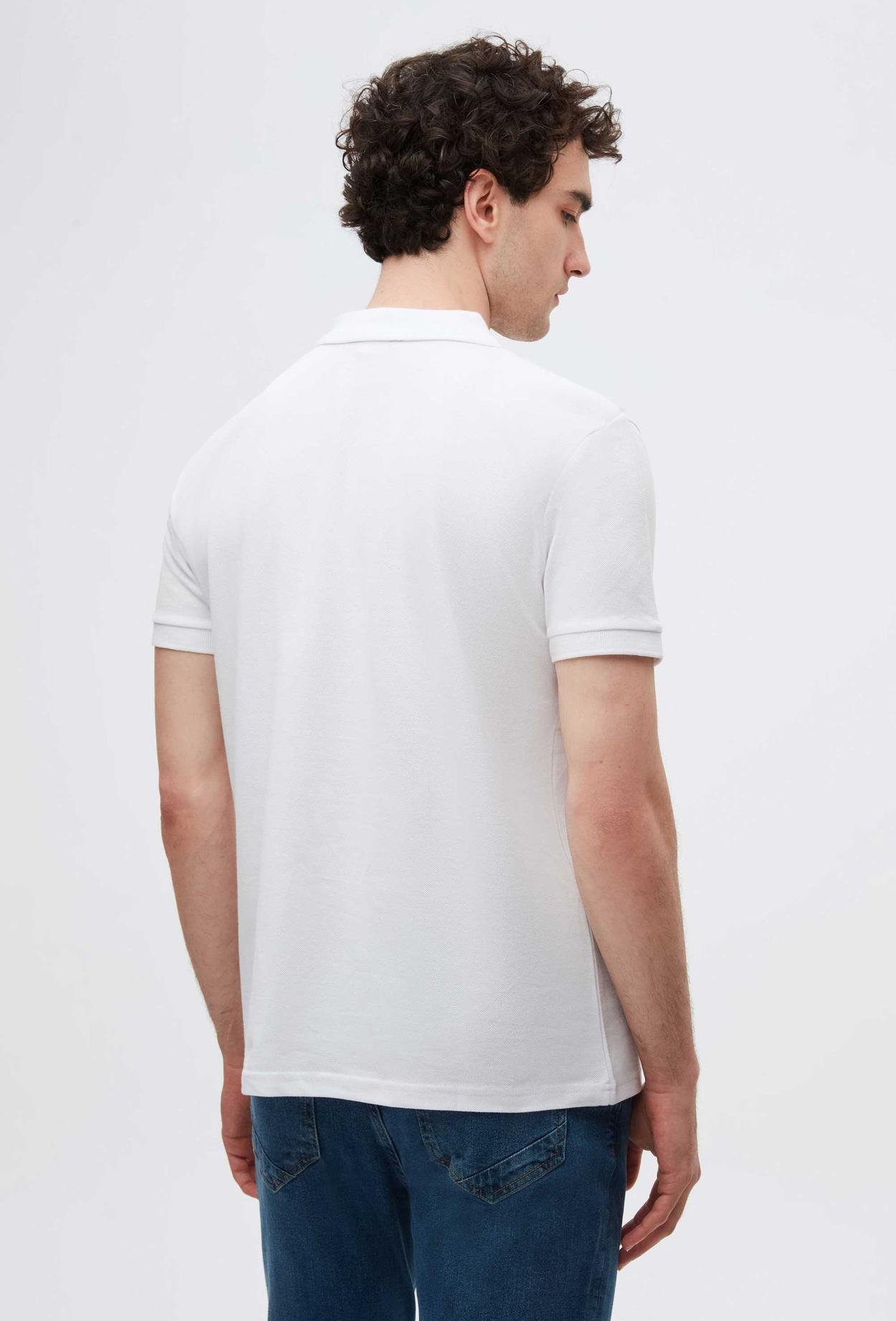 Ds Damat Regular Fit Beyaz %100 Pamuk Polo Yaka Nakışlı T-Shirt