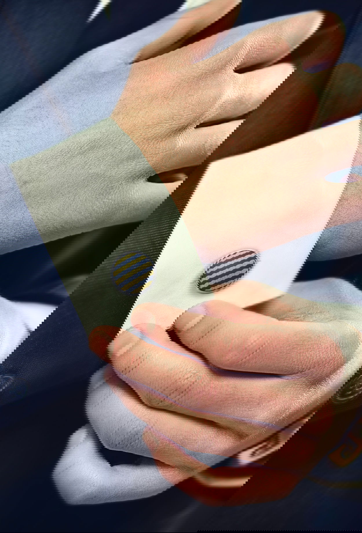 Ds Damat Sarı Lacivert Renk Kol Düğmesi